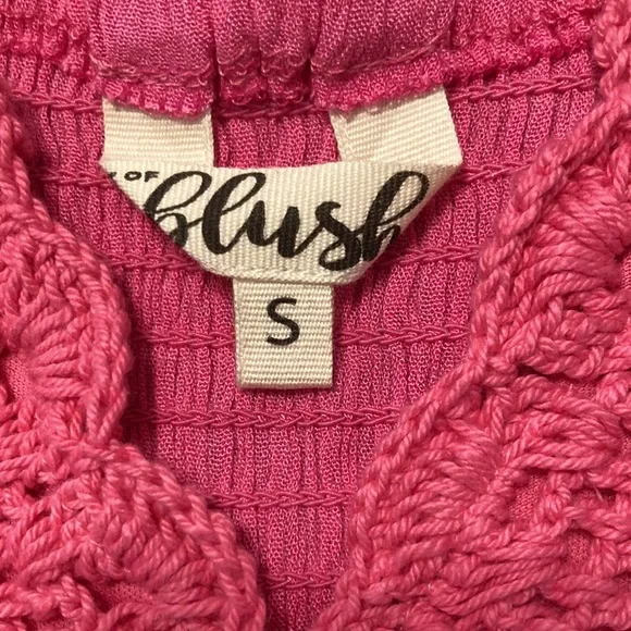 Crochet flowy top - Picture 3 of 3